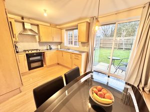 Photo 7- click for photo gallery